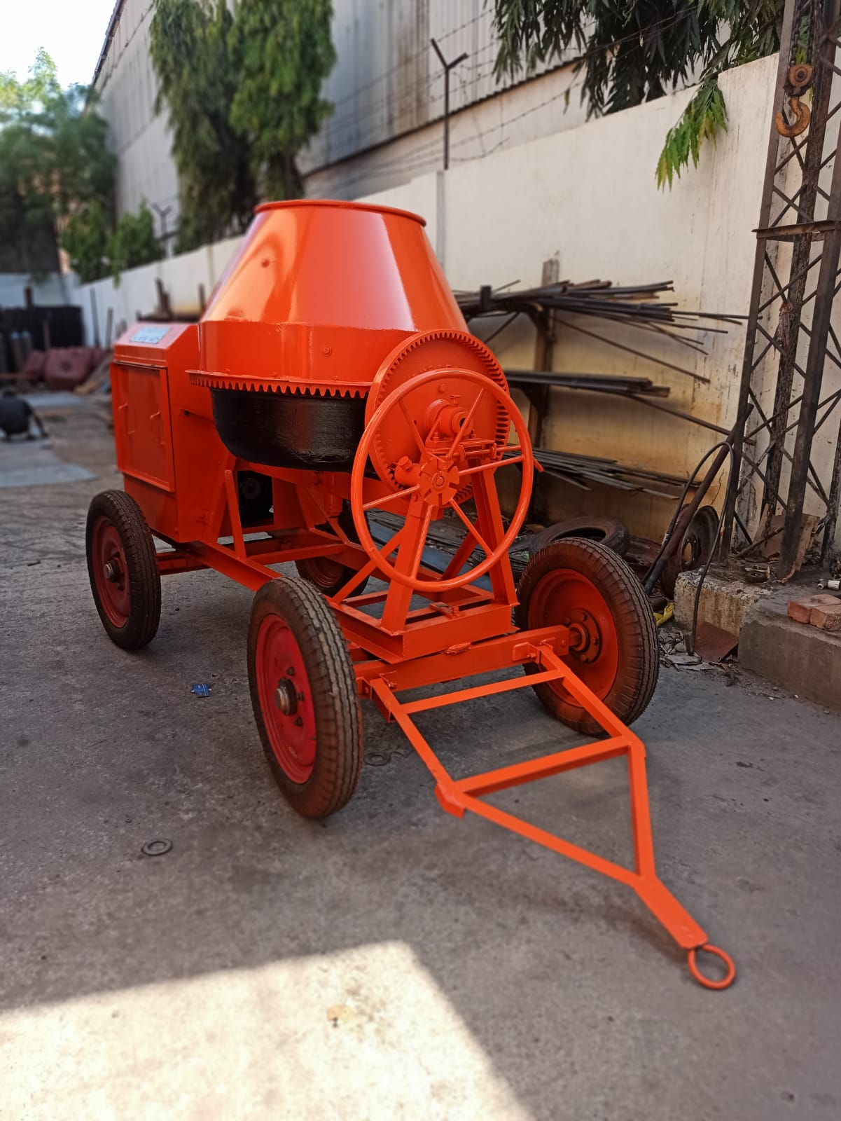 CONCRETE MIXER - 200 LTR.
